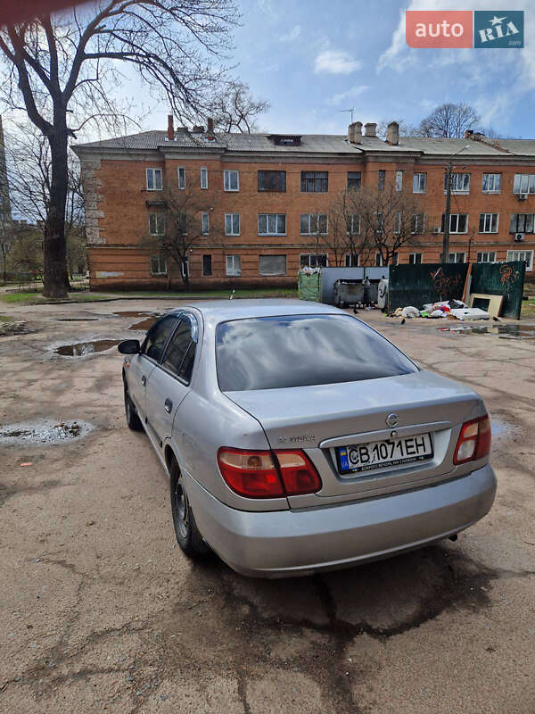 Седан Nissan Almera 2003 в 