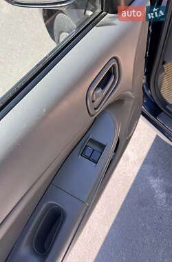 Седан Nissan Almera 2012 в 