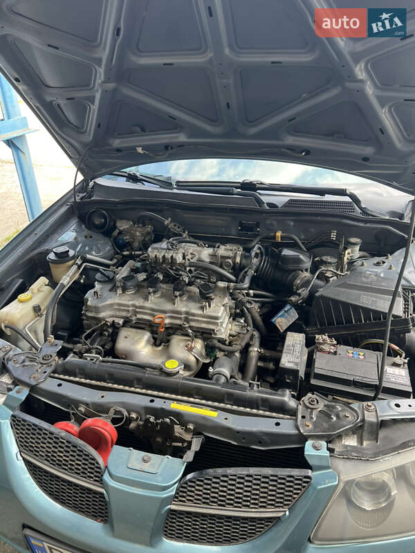 Хэтчбек Nissan Almera 2002 в Одессе