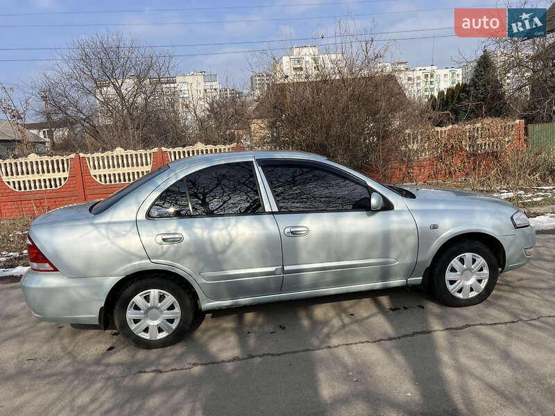 Седан Nissan Almera 2007 в Києві