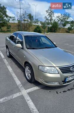 Седан Nissan Almera 2006 в Ужгороді