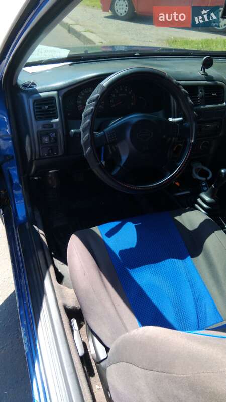 Хэтчбек Nissan Almera 1998 в Одессе