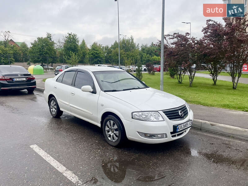 Nissan Almera 2012