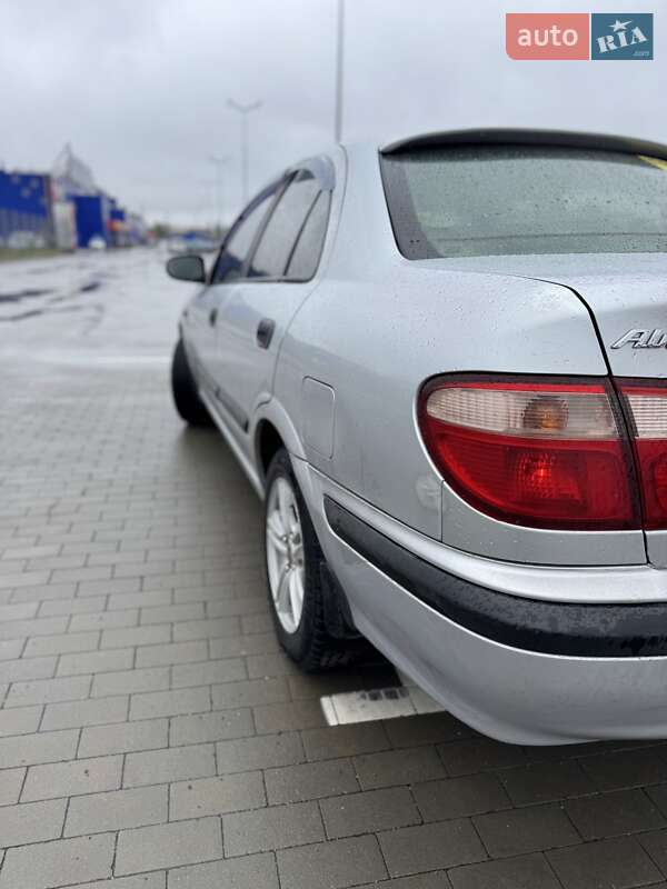 Седан Nissan Almera 2002 в Вінниці