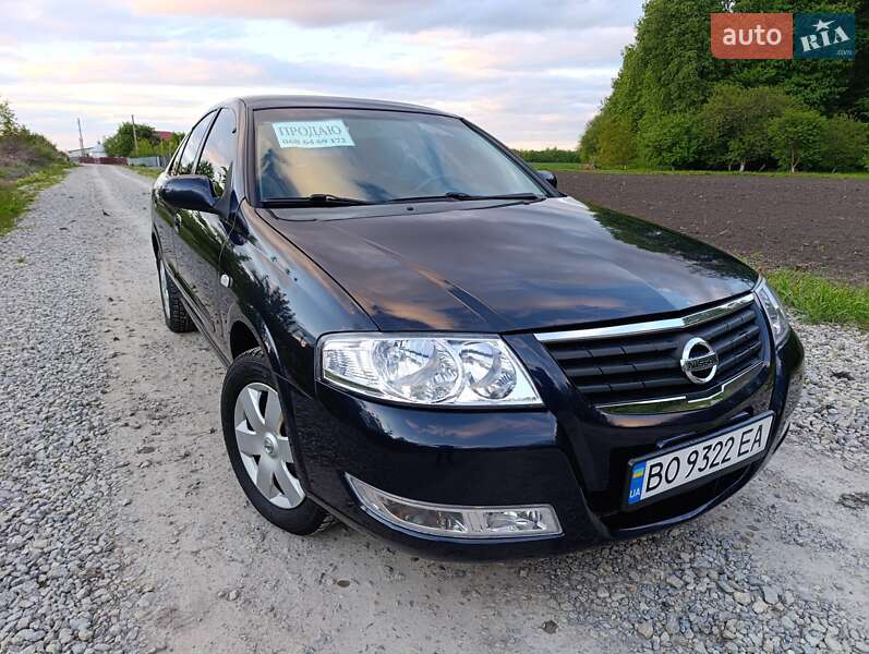 Седан Nissan Almera 2012 в 