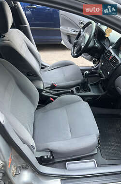 Седан Nissan Almera 2003 в 