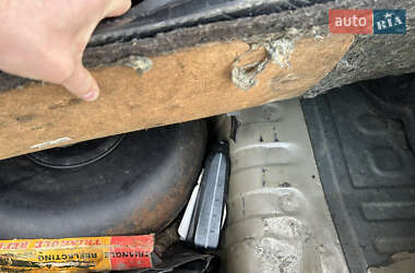 Седан Nissan Almera 2003 в 