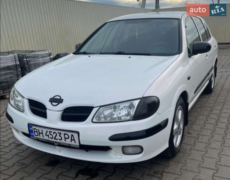 Nissan Almera 2001