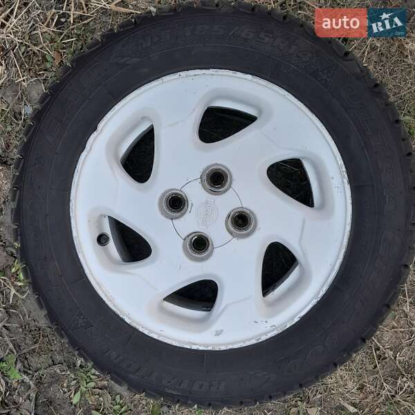 Седан Nissan Almera 1997 в Вишневом