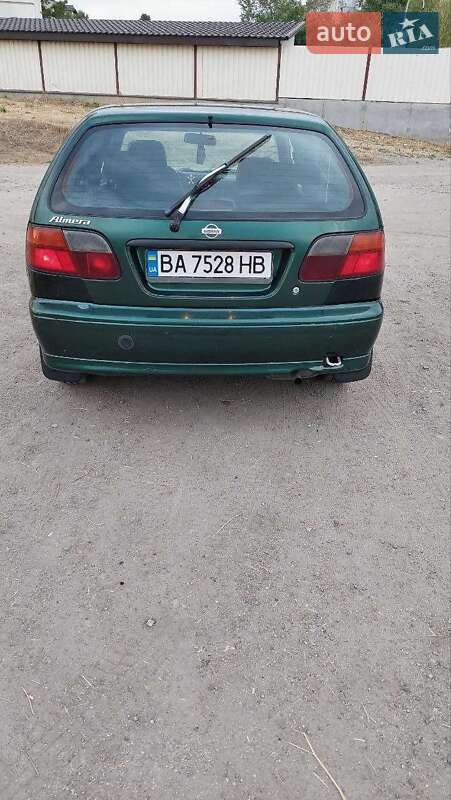 Хэтчбек Nissan Almera 1998 в Кропивницком