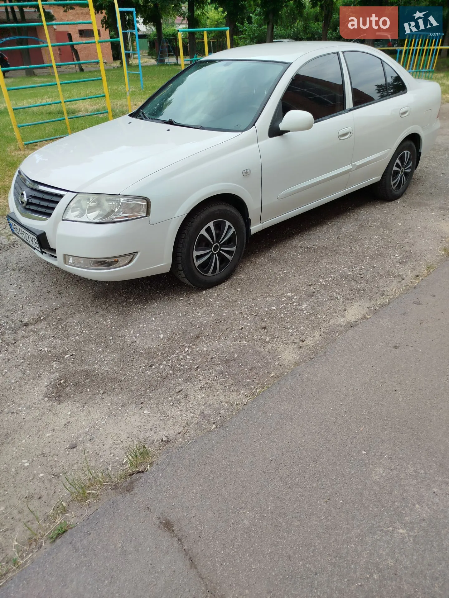 2012 Nissan Almera - мініатюра 2