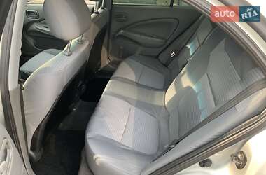 Седан Nissan Almera 2012 в 