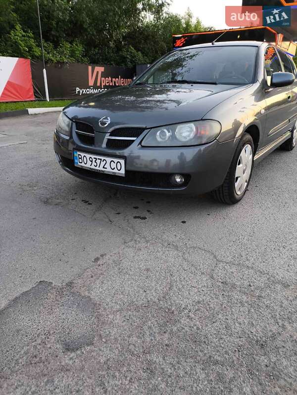 Хетчбек Nissan Almera 2005 в Бучачі