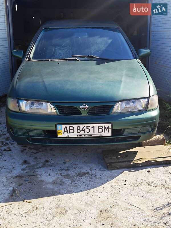 Nissan Almera 1999