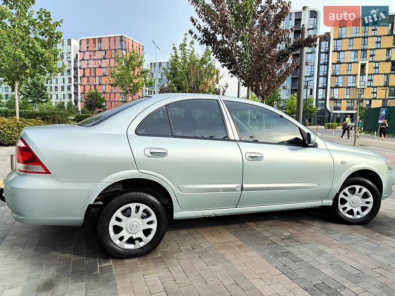 Седан Nissan Almera 2007 в Киеве