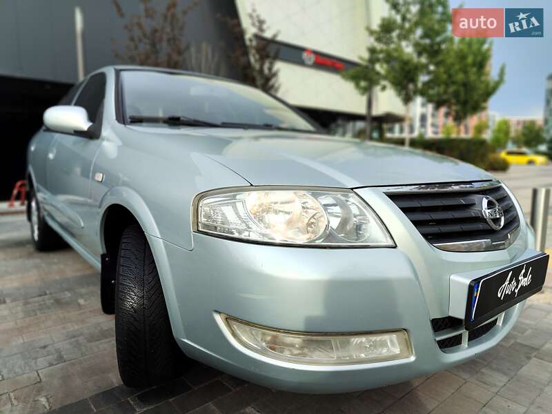 Седан Nissan Almera 2007 в Киеве