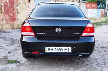 Седан Nissan Almera 2012 в 