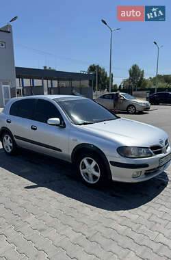 Хэтчбек Nissan Almera 2001 в Одессе