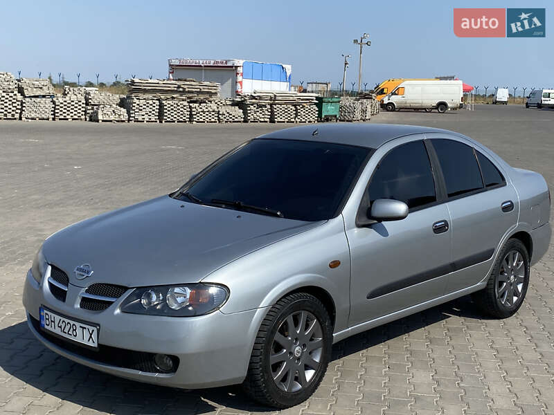 Nissan Almera 2003