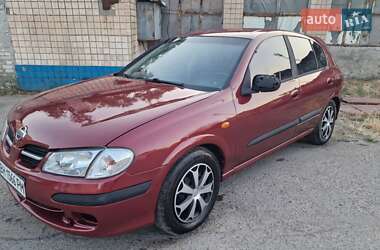 Хэтчбек Nissan Almera 2001 в Одессе