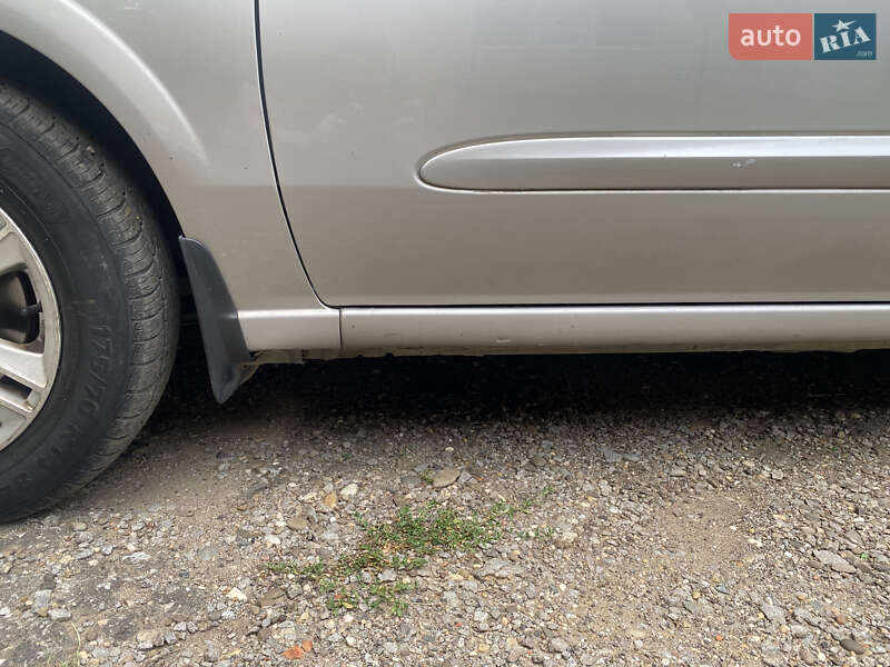 Седан Nissan Almera 2008 в Ужгороді