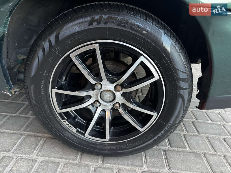 Хэтчбек Nissan Almera 1995 в Одессе