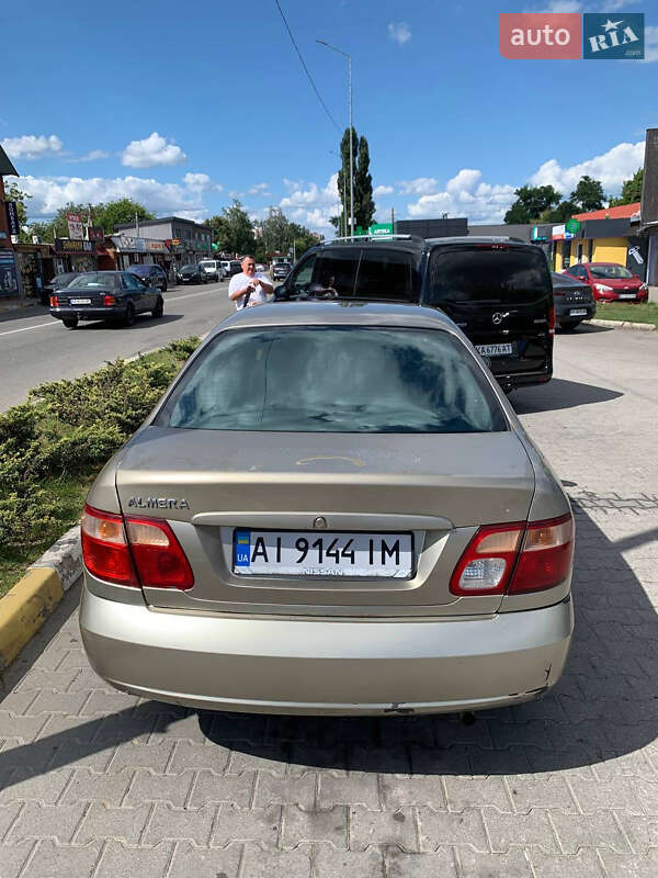 Седан Nissan Almera 2003 в Києві