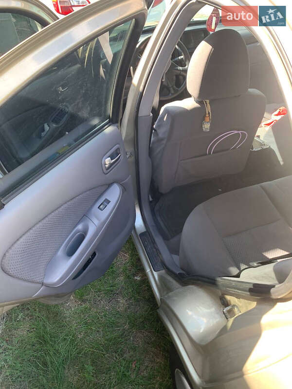 Седан Nissan Almera 2003 в Києві