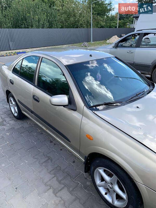 Седан Nissan Almera 2003 в Києві