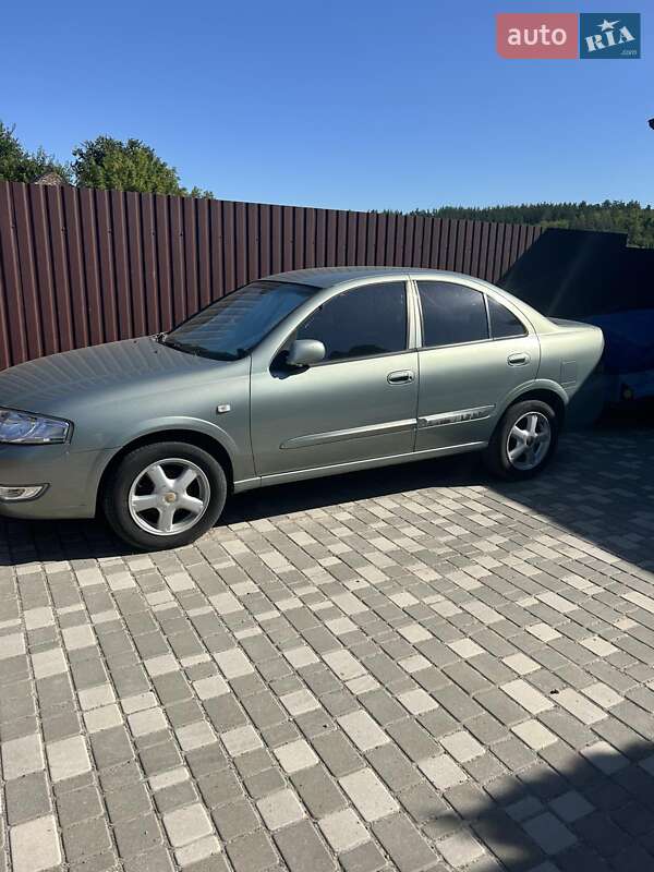 Седан Nissan Almera 2007 в Киеве