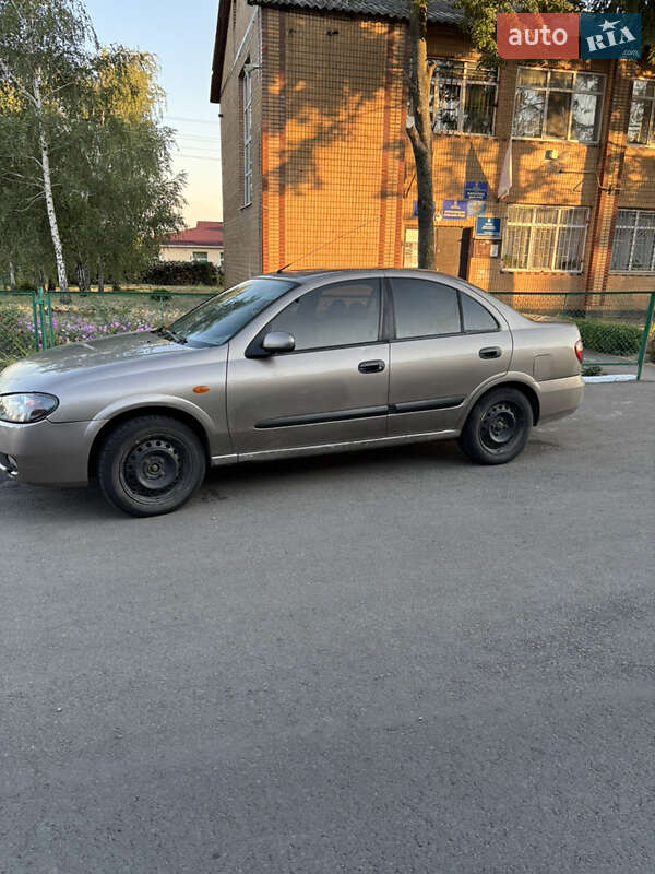 Седан Nissan Almera 2005 в Подільську