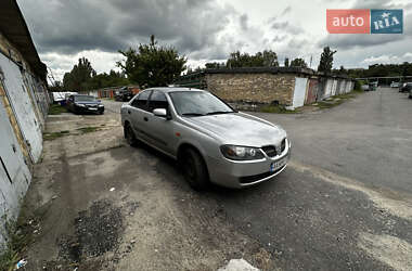 Седан Nissan Almera 2004 в Киеве