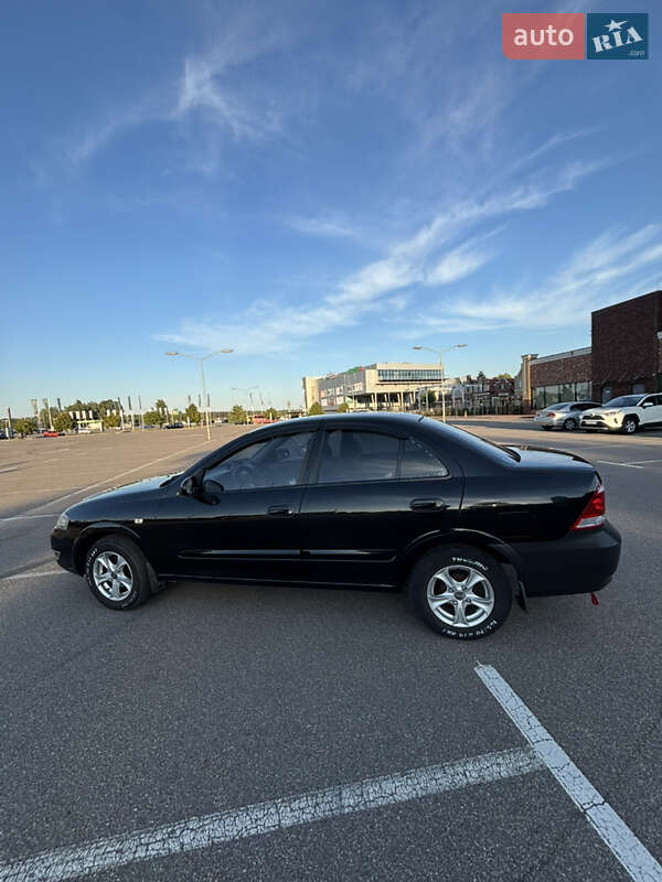 Седан Nissan Almera 2012 в Обухове