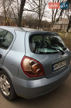 Хэтчбек Nissan Almera 2006 в Любаре