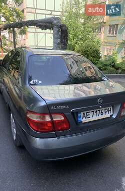 Седан Nissan Almera 2003 в 