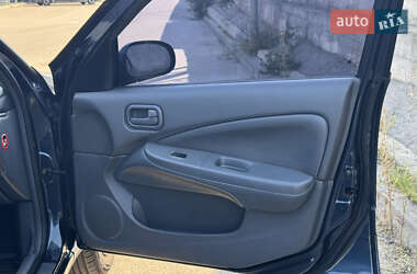 Седан Nissan Almera 2006 в 