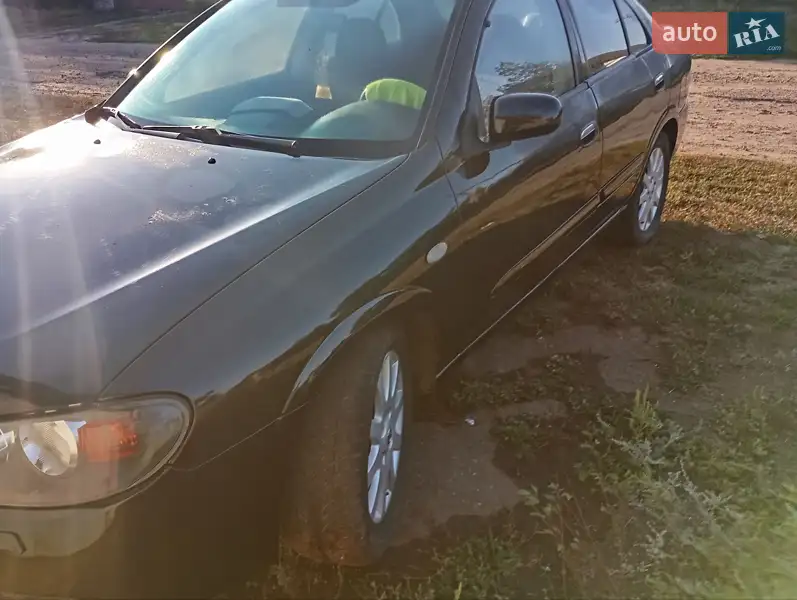 Nissan Almera 2005