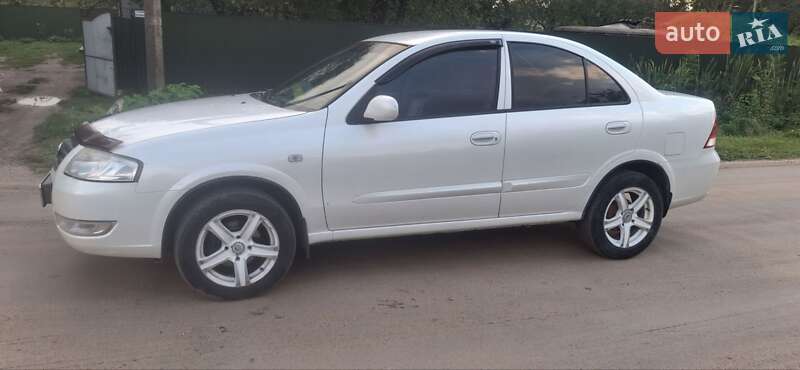 Седан Nissan Almera 2011 в Білогір'ї
