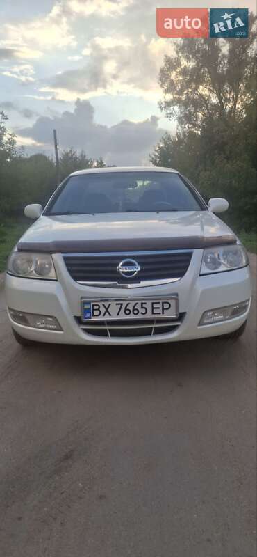 Седан Nissan Almera 2011 в Білогір'ї