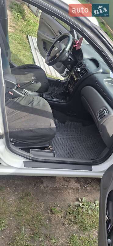 Седан Nissan Almera 2011 в Білогір'ї