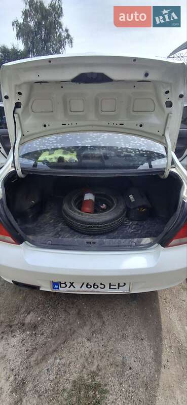 Седан Nissan Almera 2011 в Білогір'ї