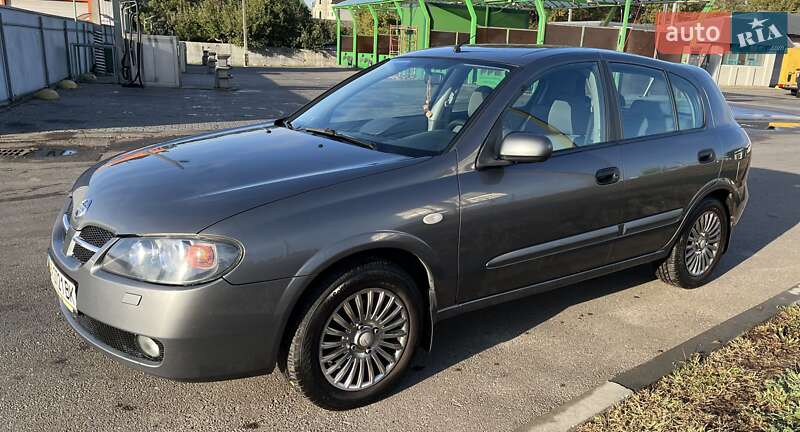 Хэтчбек Nissan Almera 2005 в Киеве