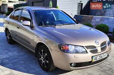 Седан Nissan Almera 2005 в Днепре