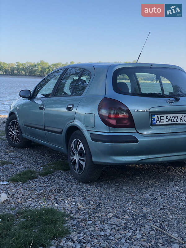 Хетчбек Nissan Almera 2000 в Василькові