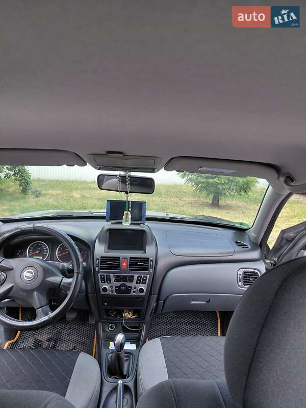 Хетчбек Nissan Almera 2005 в Івано-Франківську