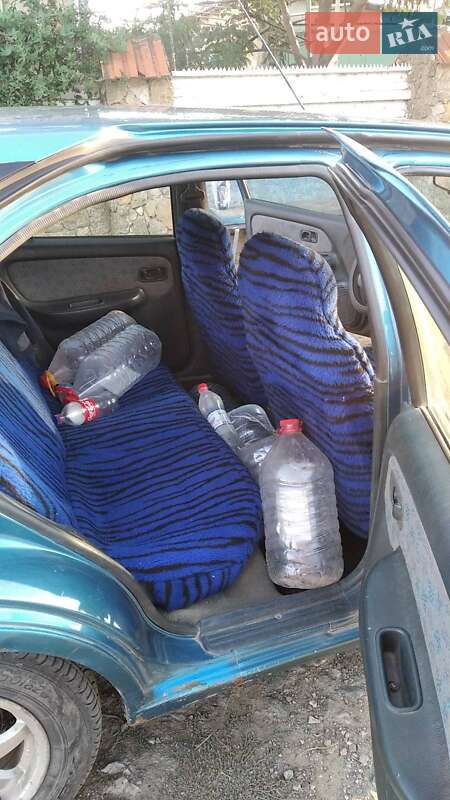 Хэтчбек Nissan Almera 1996 в Болграде