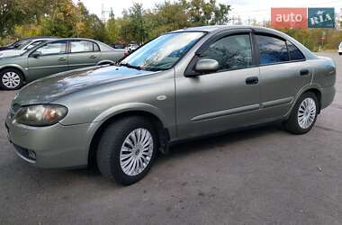Седан Nissan Almera 2005 в Запоріжжі