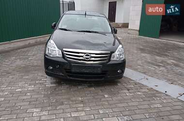 Седан Nissan Almera 2016 в Калинівці