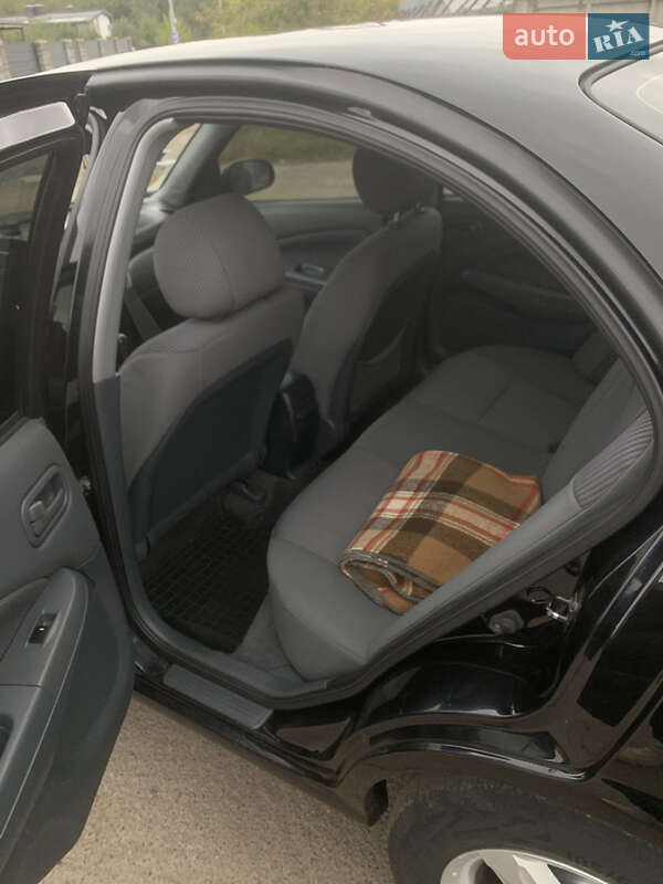 Седан Nissan Almera 2007 в Житомирі