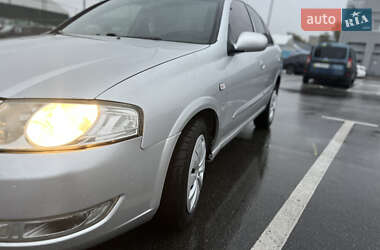Седан Nissan Almera 2010 в 